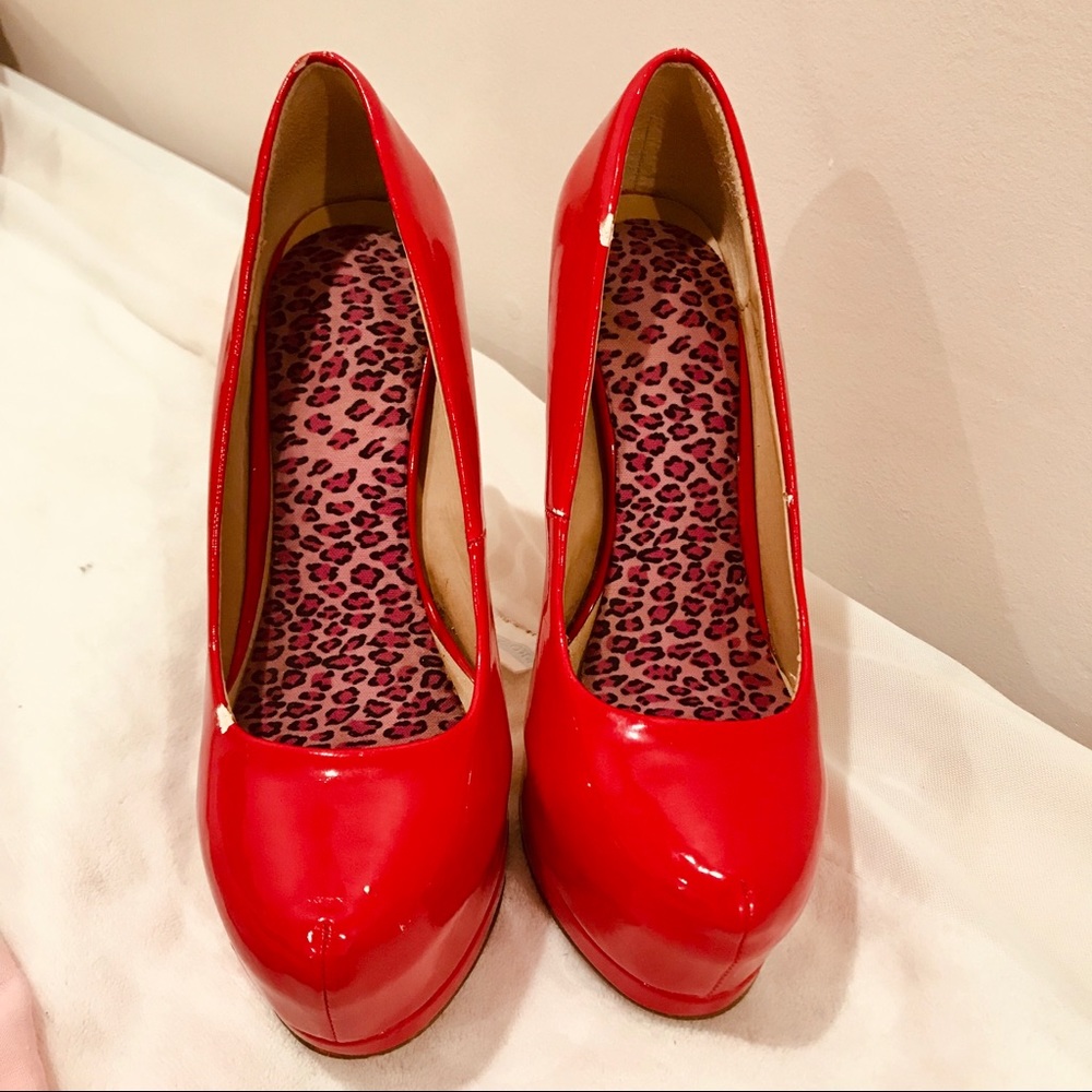 Sexy Red Platforms Heels - Picture 3 of 8